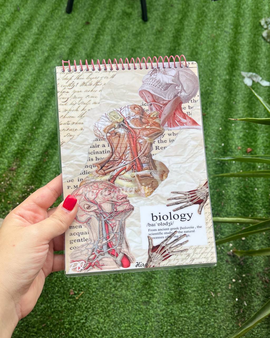 photo_2025-10-30_16-10-31 دفترشطرنجی60برگ هیرا سایز a5 طرح آناتومی آماده ارسال فوری - Image 2